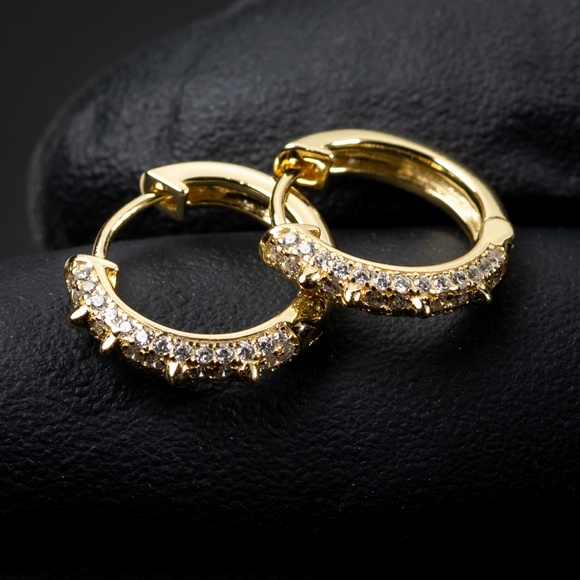 Men's Yellow Gold Sterling Silver Fully Iced Cz Small Spike Huggie Hoop Earrings - Picture 1 of 5